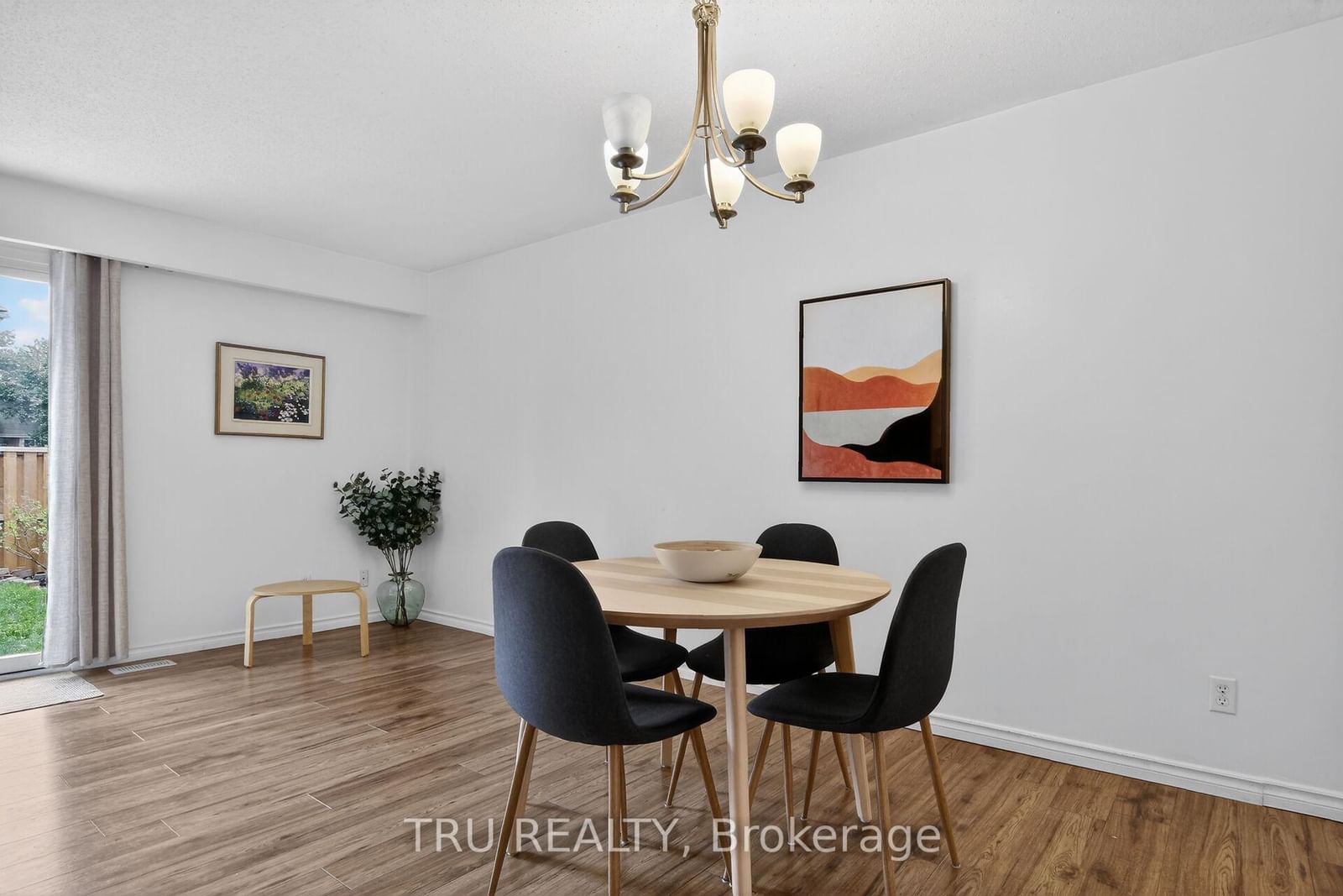 16-164 BARROW Crescent • Ottawa, ON photo 11