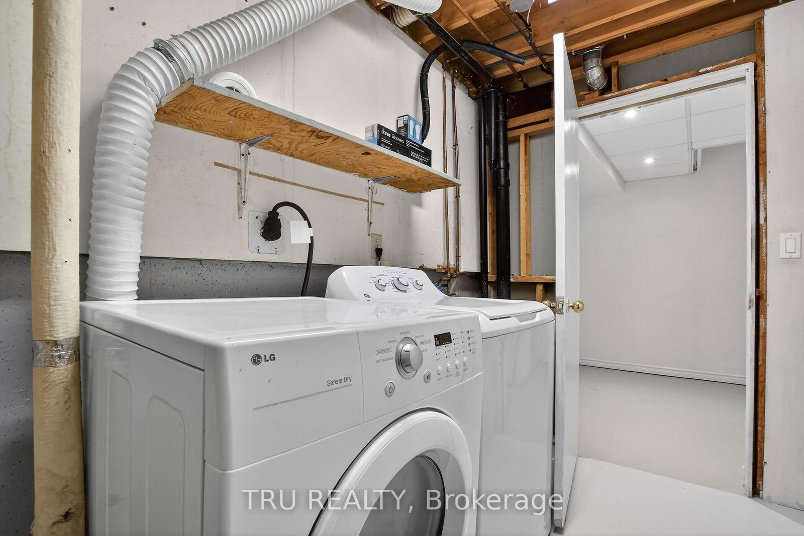 16-164 BARROW Crescent • Ottawa, ON photo 28