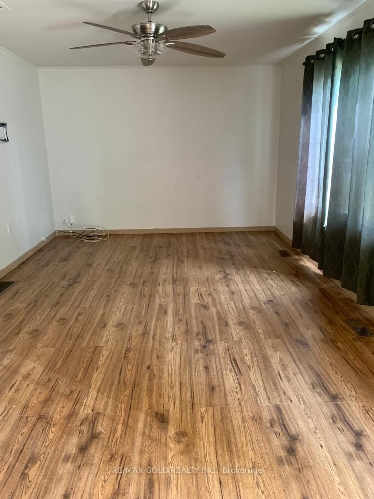 1315 Partington Avenue • Windsor, ON photo 2
