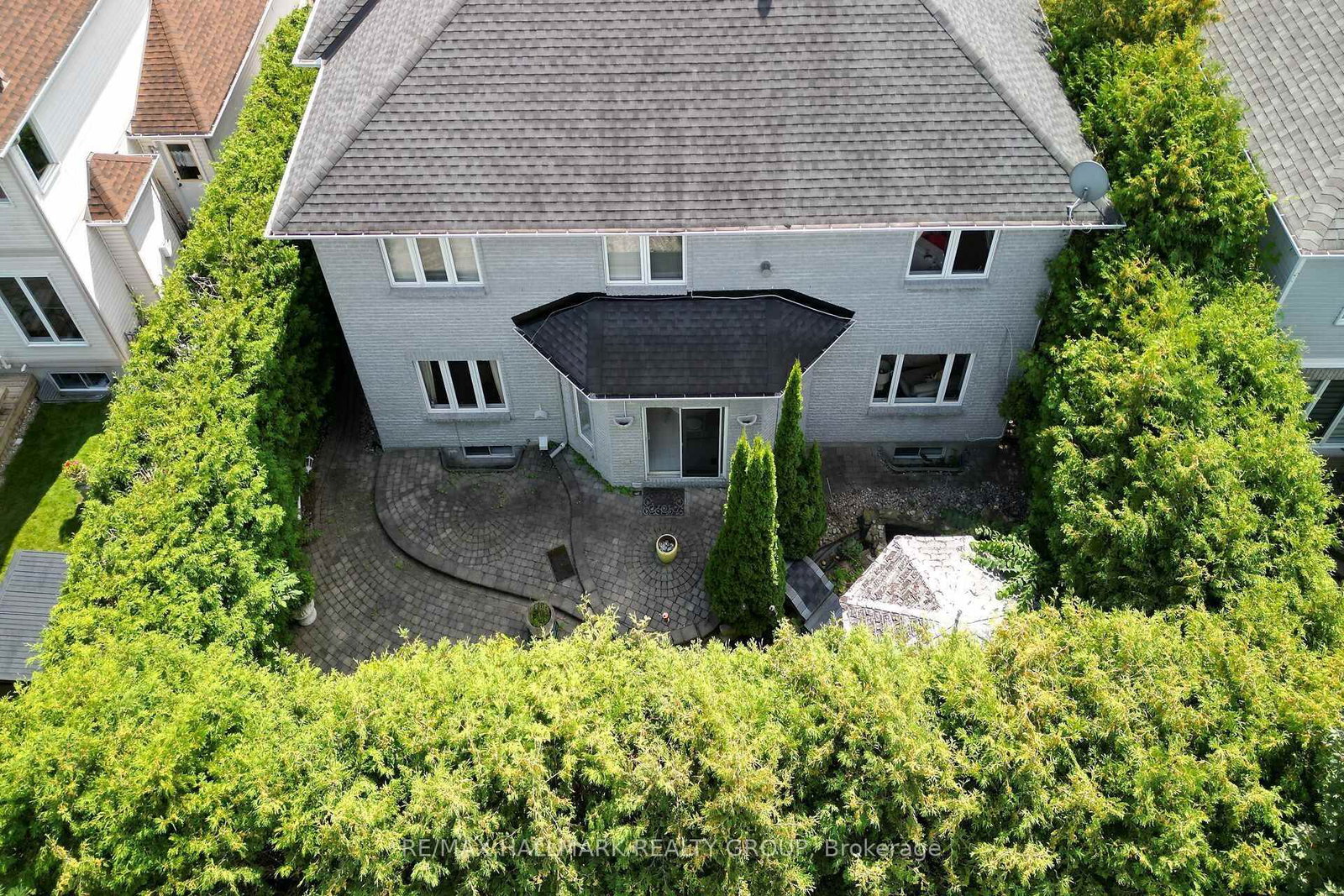 11 Taj Court • Ottawa, ON photo 46