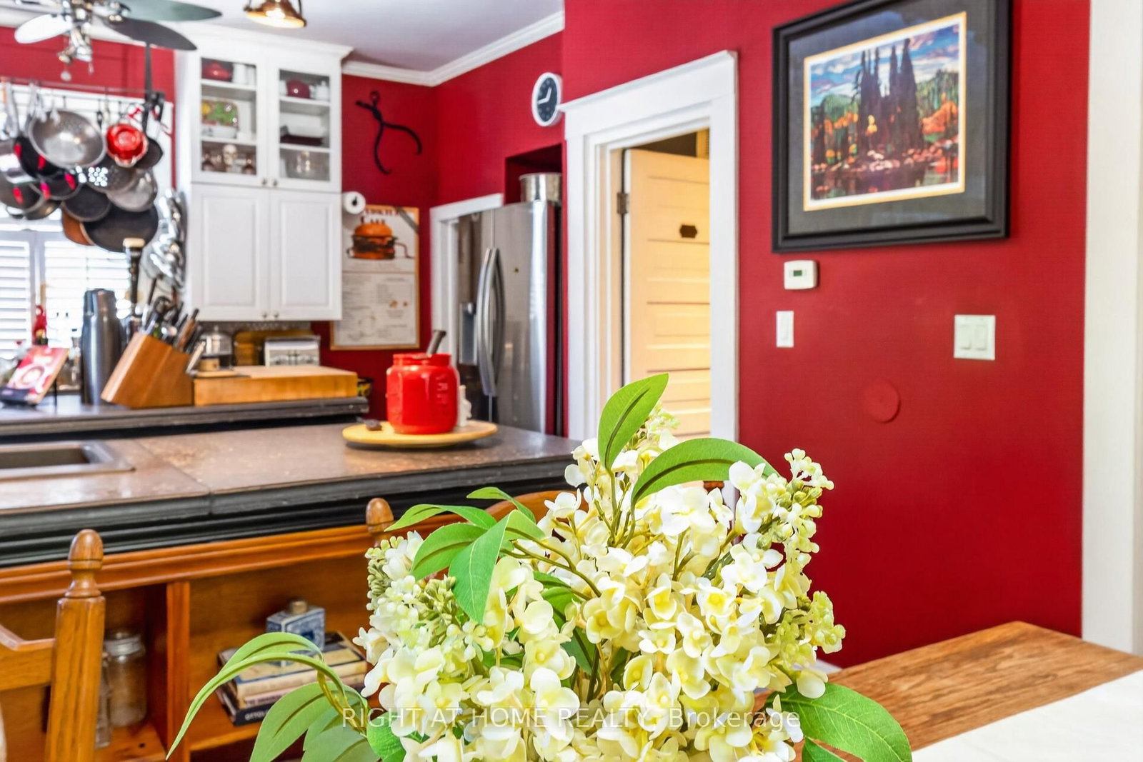 327 Wellington Street • St. Thomas, ON photo 19