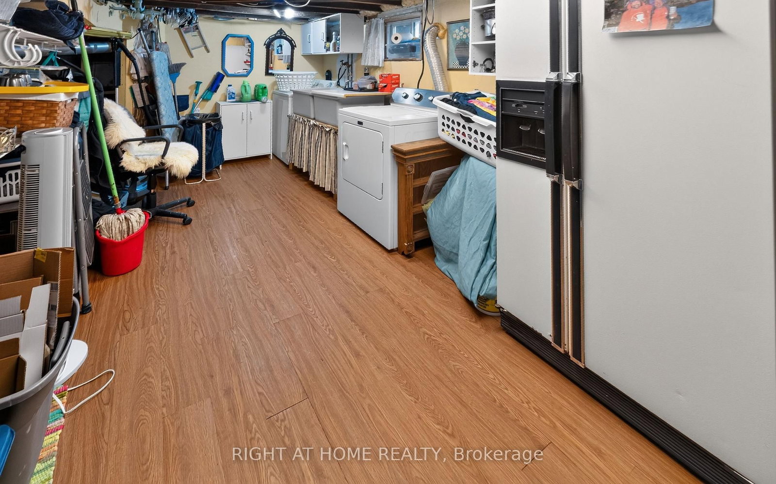 327 Wellington Street • St. Thomas, ON photo 31
