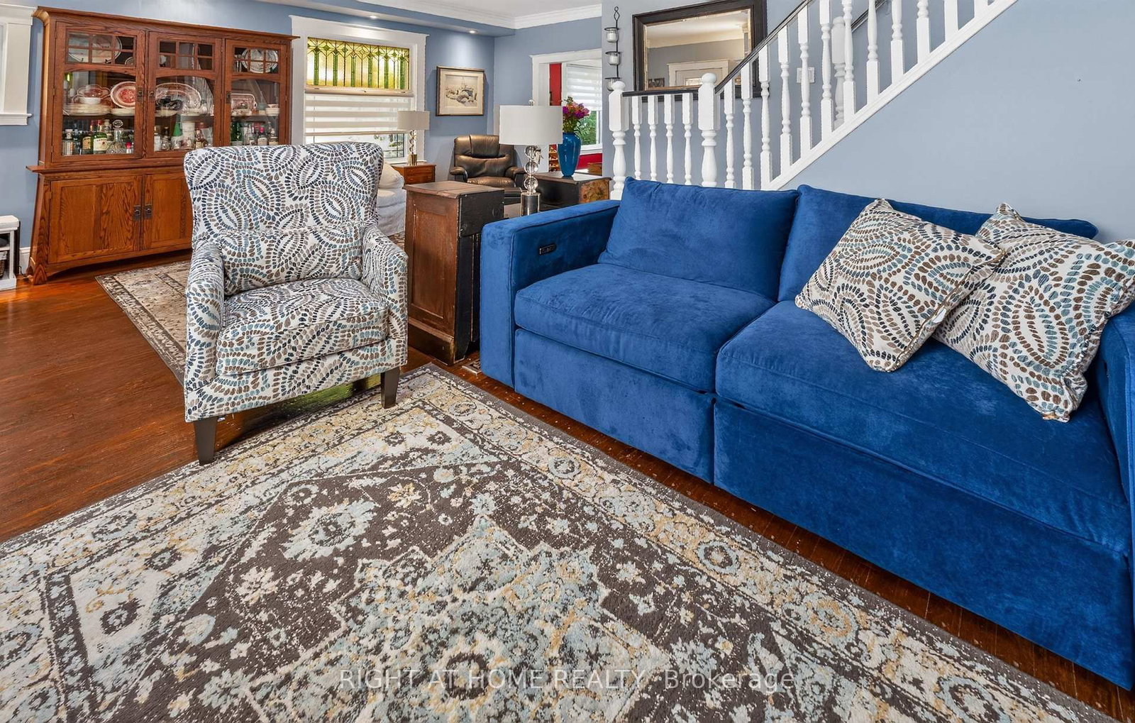 327 Wellington Street • St. Thomas, ON photo 9