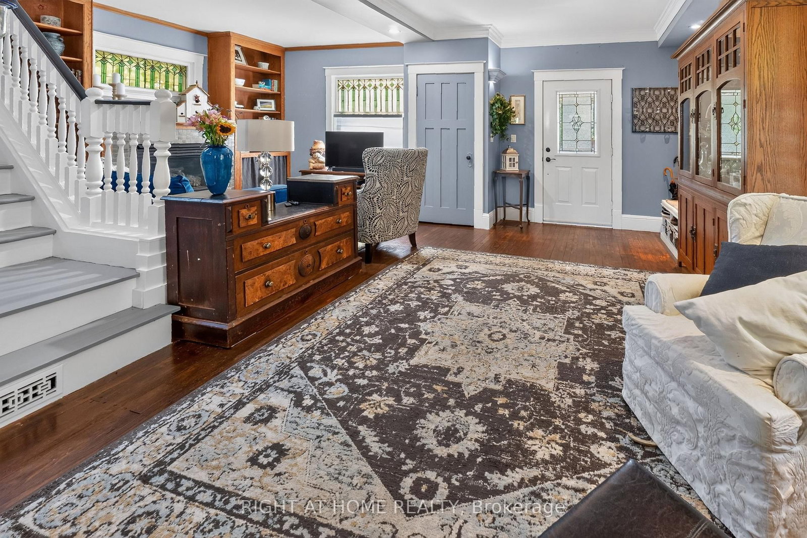 327 Wellington Street • St. Thomas, ON photo 10