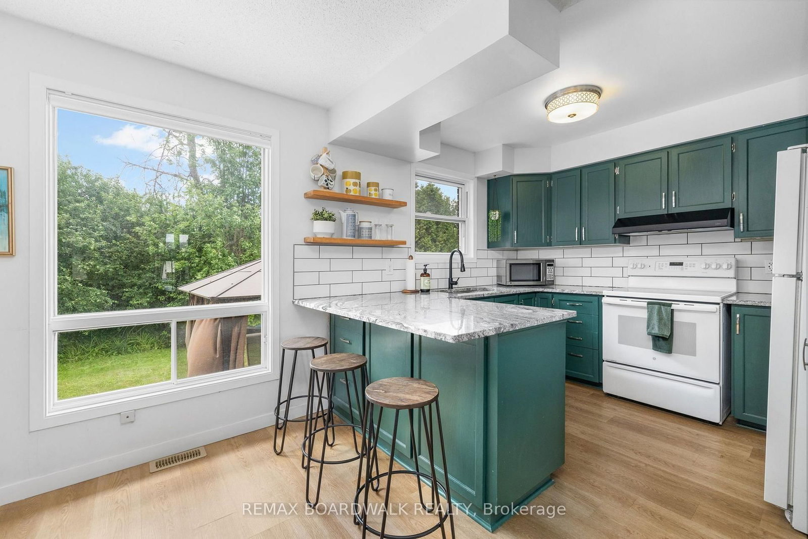 8 Jessie Drive • Perth, ON photo 15