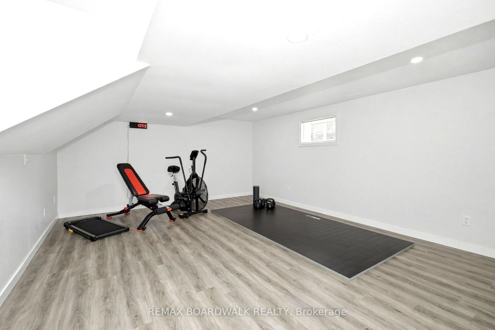 8 Jessie Drive • Perth, ON photo 32
