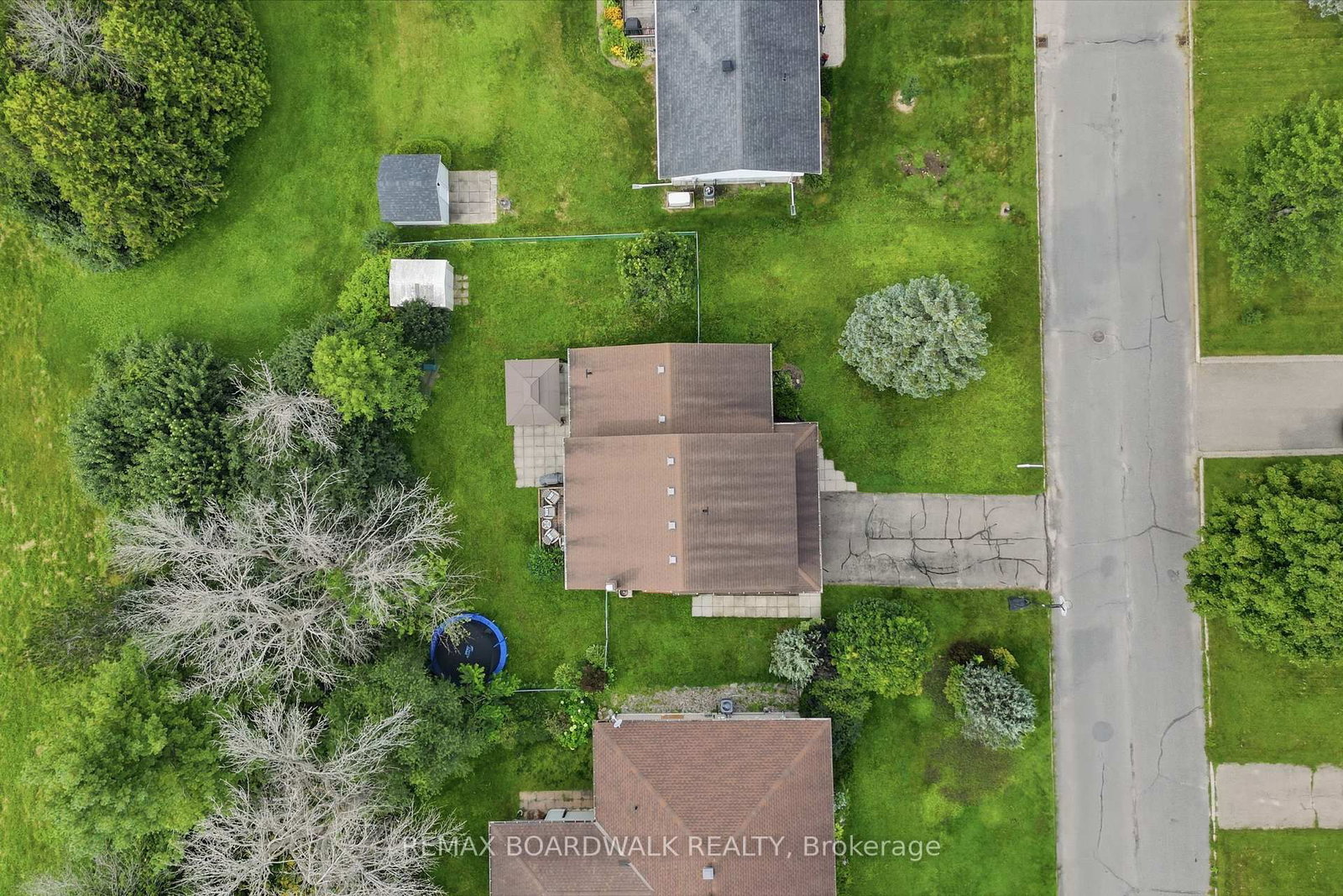 8 Jessie Drive • Perth, ON photo 39