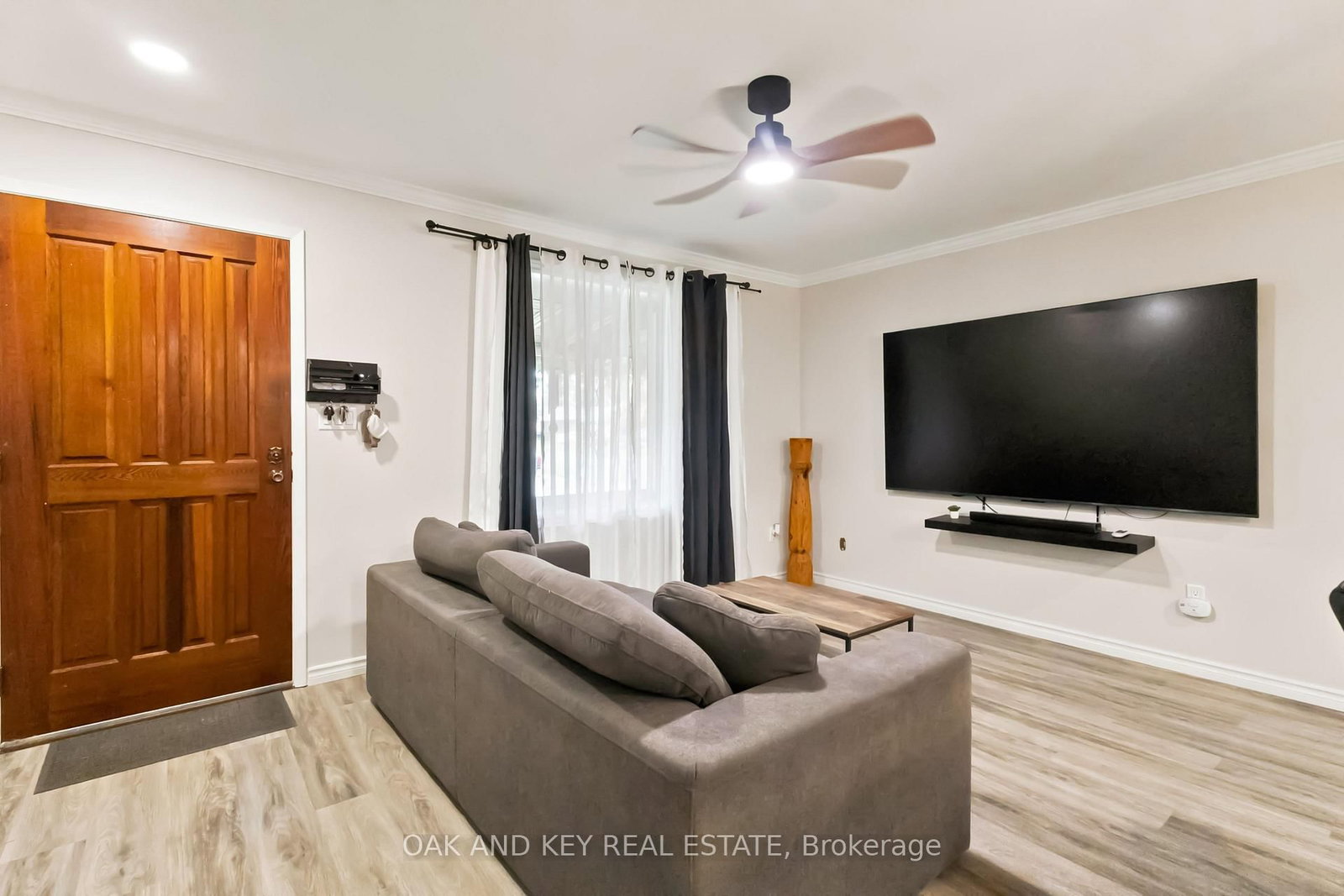 1 Vanier Place • St. Thomas, ON photo 3