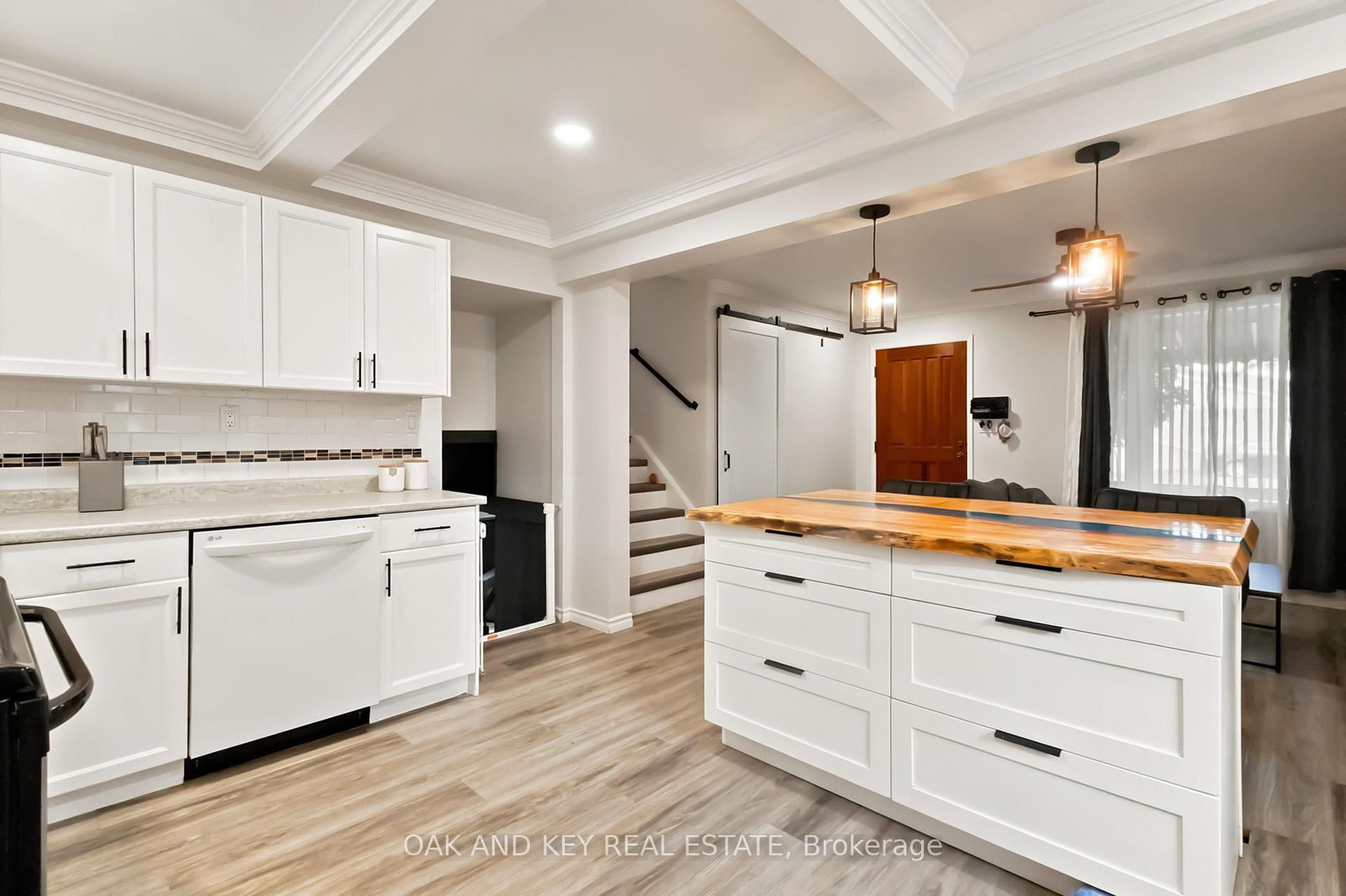 1 Vanier Place • St. Thomas, ON photo 8