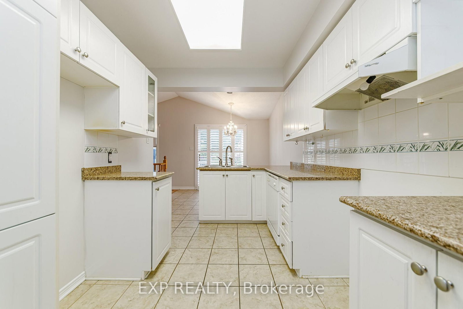 4412 Wildmint Square • Ottawa, ON photo 15