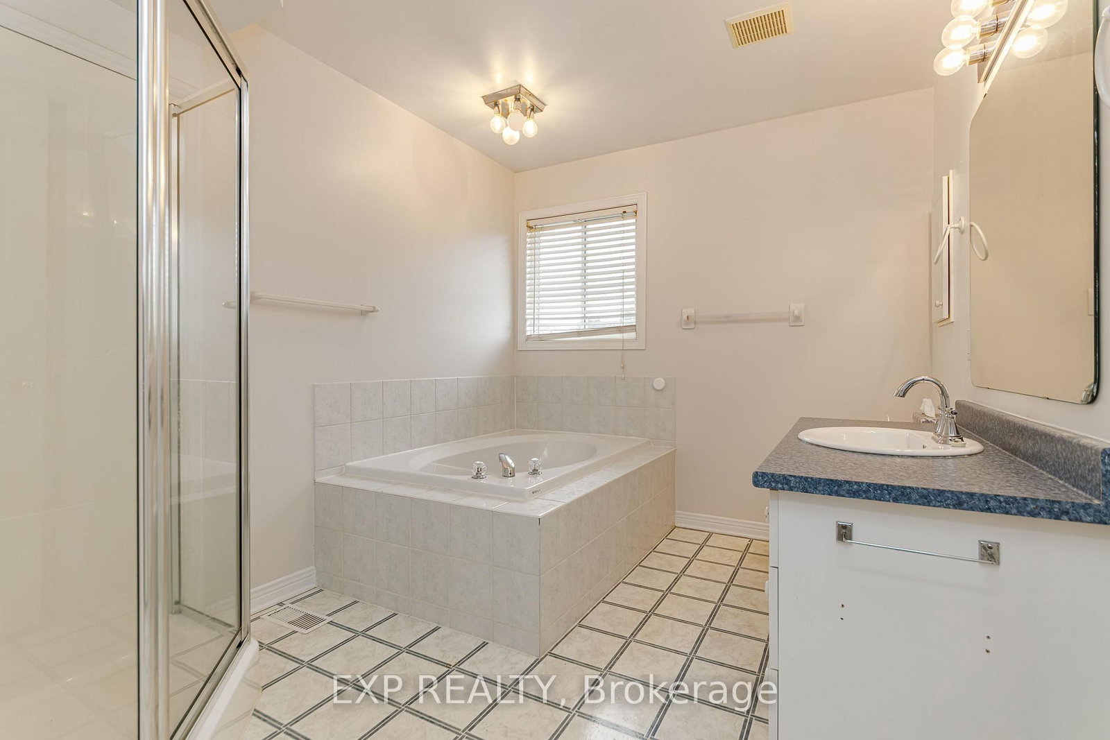 4412 Wildmint Square • Ottawa, ON photo 27