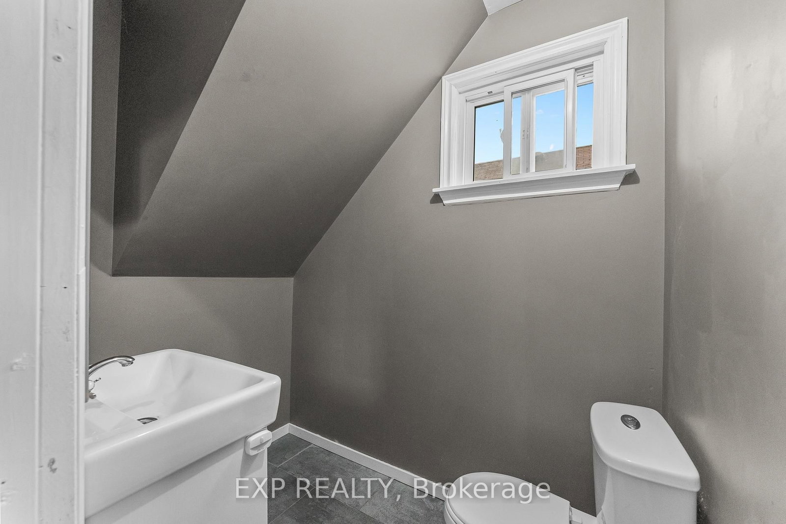 76 Bell Street • Port Colborne, ON photo 13