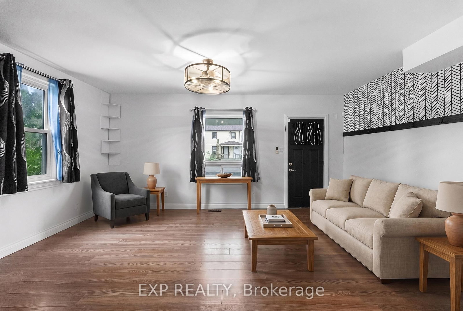 76 Bell Street • Port Colborne, ON photo 4