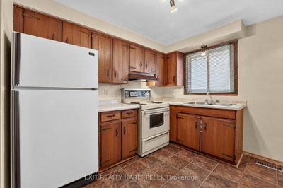 4541 Sussex Drive • Niagara Falls, ON photo 8