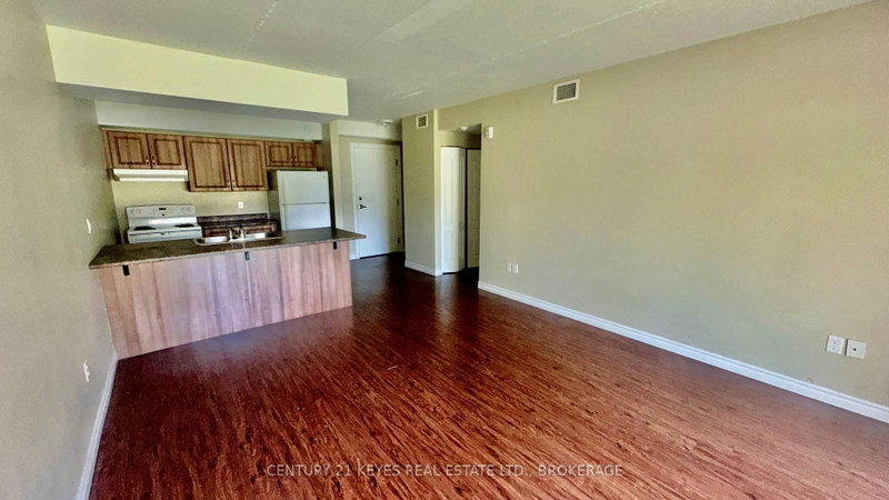 101 - 665 King Street W