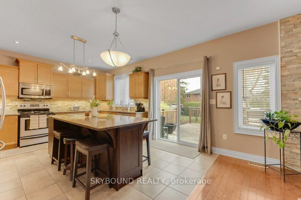 365 Valridge Drive • Hamilton, ON photo 15