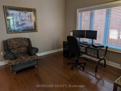 365 Valridge Drive • Hamilton, ON photo 8