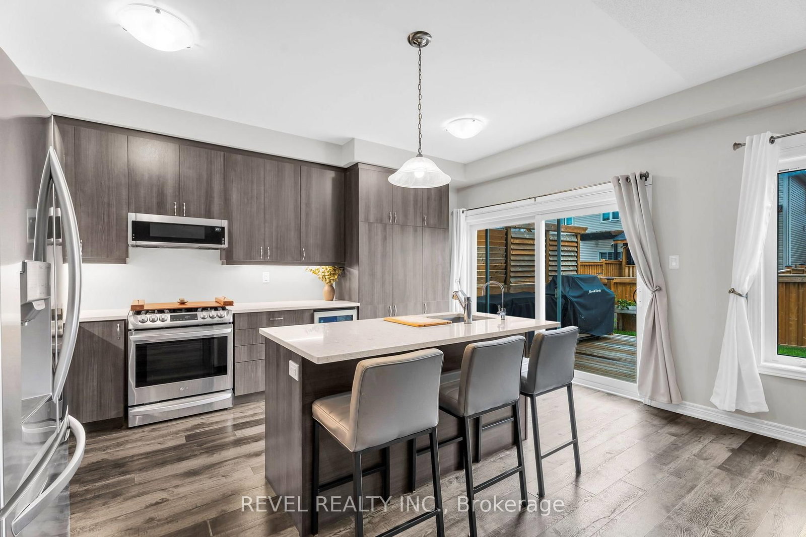 677 Mcmullen Street • Shelburne, ON photo 12
