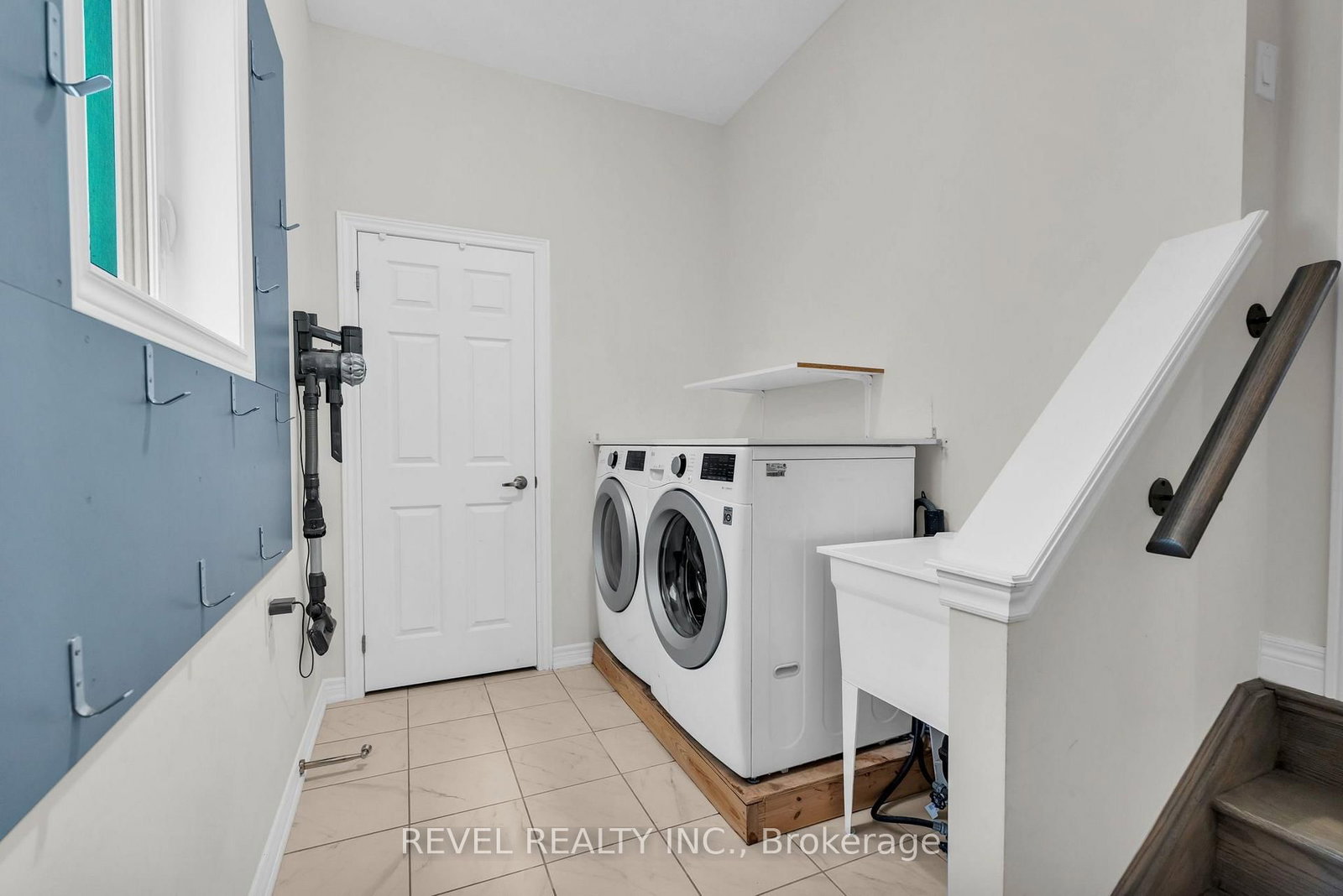 677 Mcmullen Street • Shelburne, ON photo 21