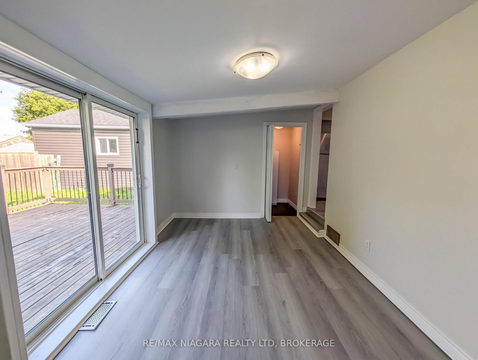 24 Churchill Street • St. Catharines, ON photo 29