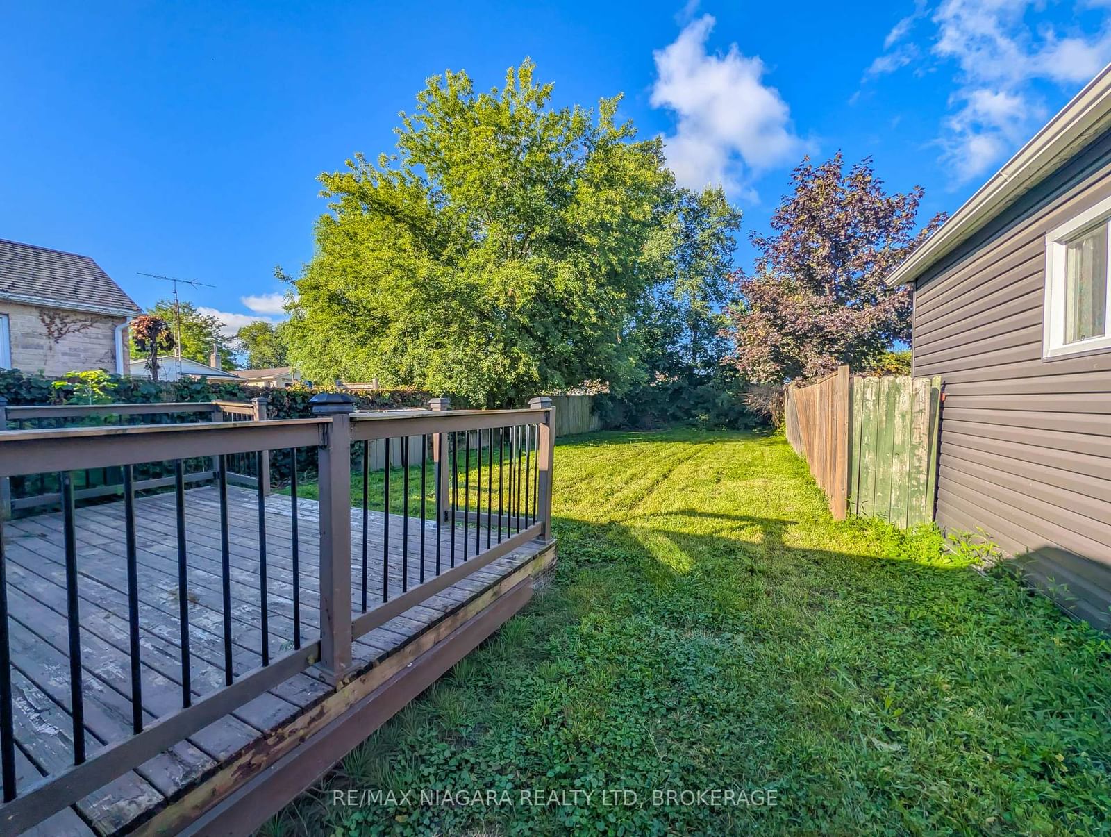 24 Churchill Street • St. Catharines, ON photo 34