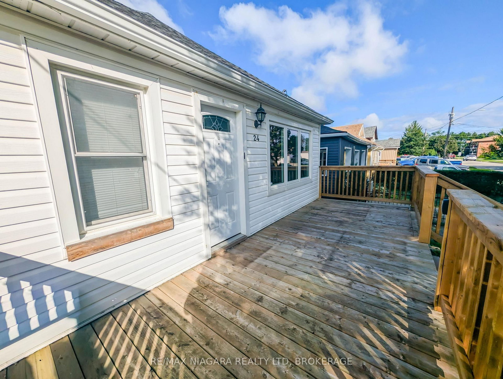 24 Churchill Street • St. Catharines, ON photo 5