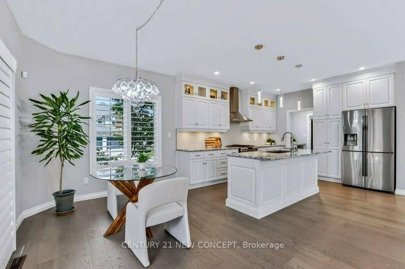 196 Juno Cres photo 5