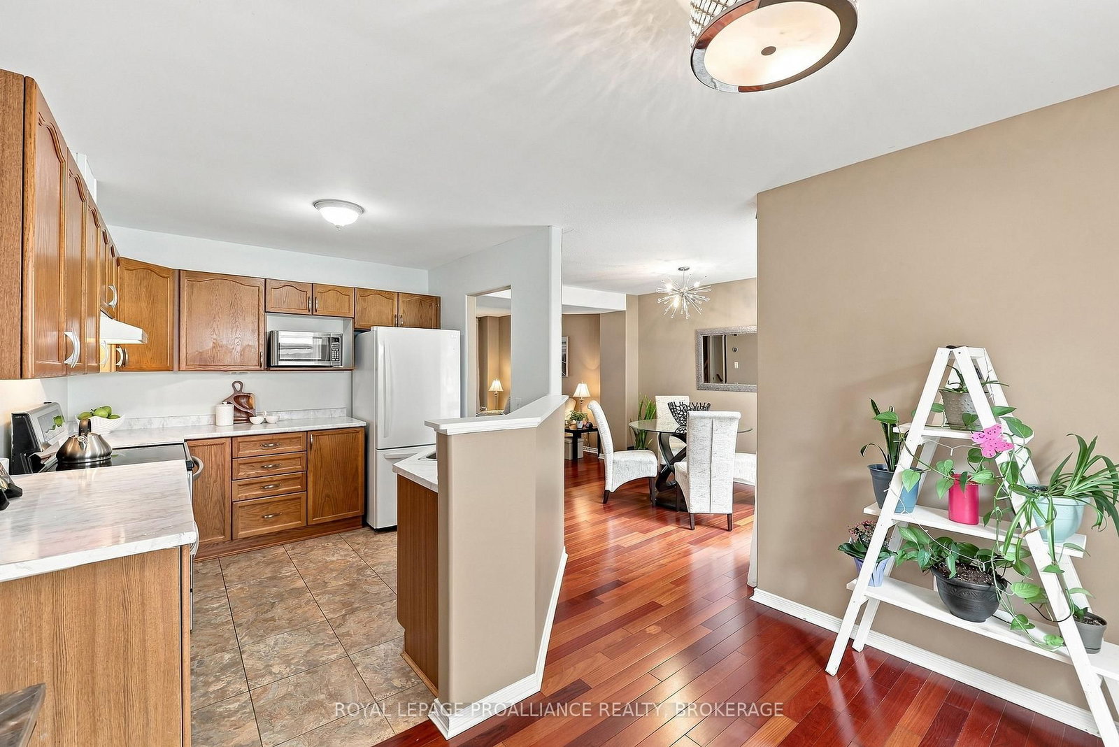 562 Quail Court • Kingston, ON photo 16