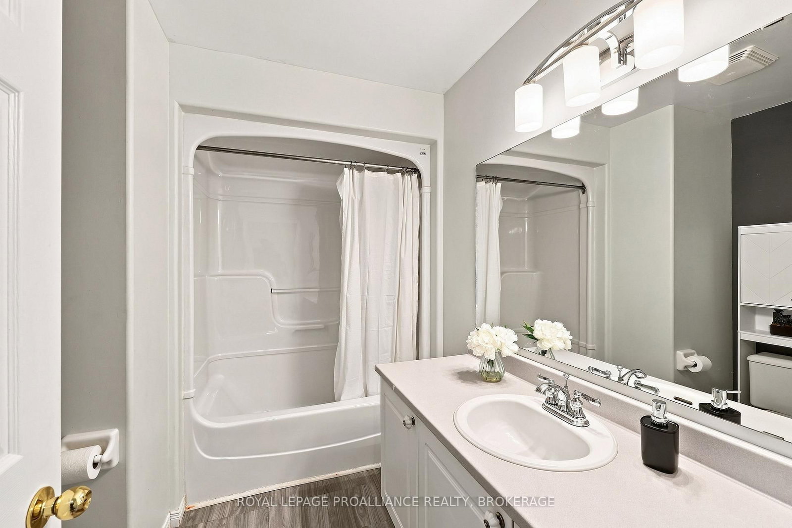 562 Quail Court • Kingston, ON photo 32
