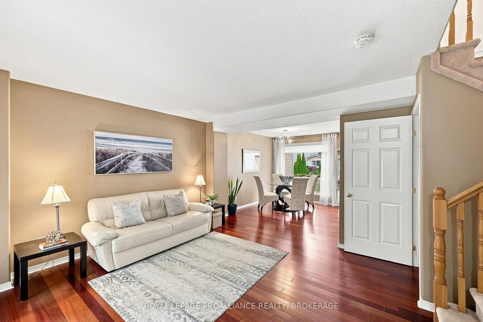 562 Quail Court • Kingston, ON photo 6