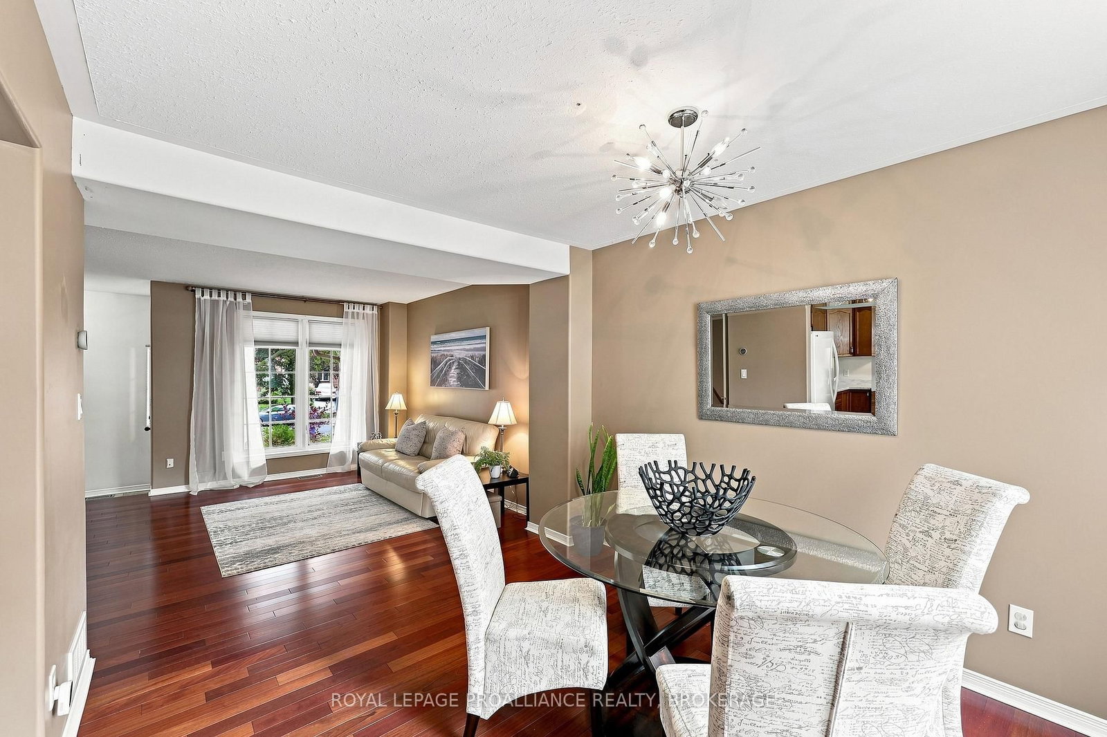 562 Quail Court • Kingston, ON photo 8