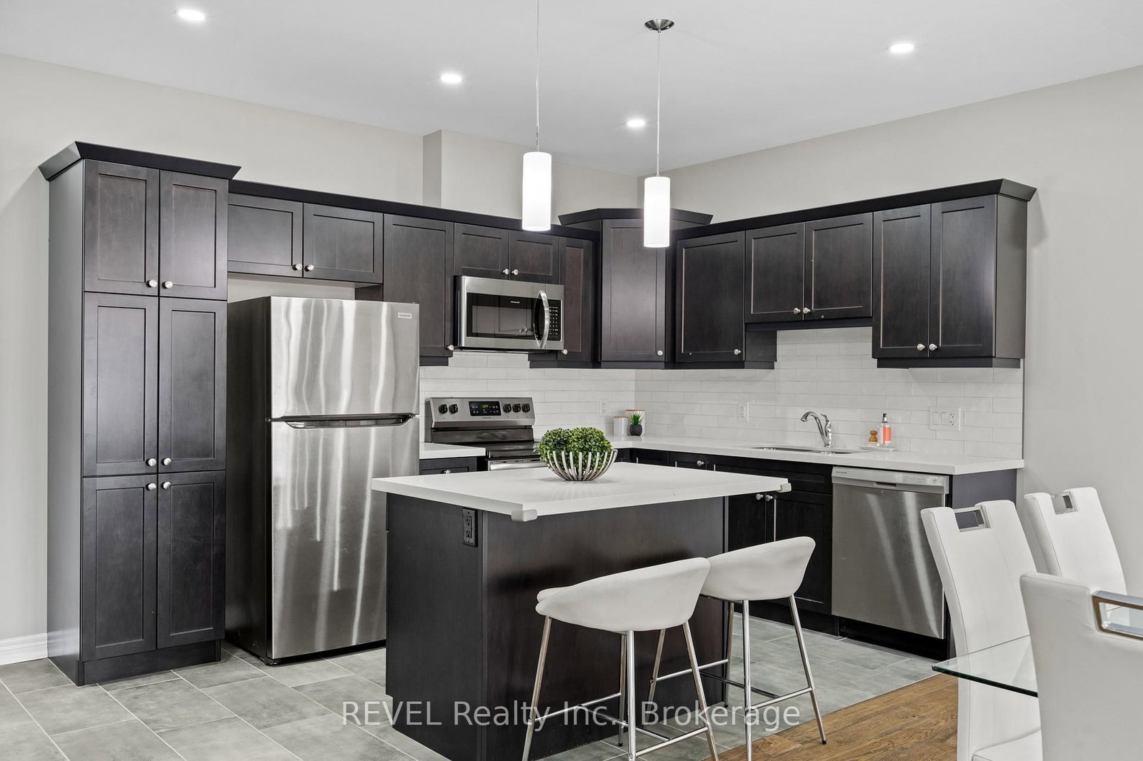 7138 Parsa St Niagara Falls Street • #7 • Niagara Falls, ON photo 11