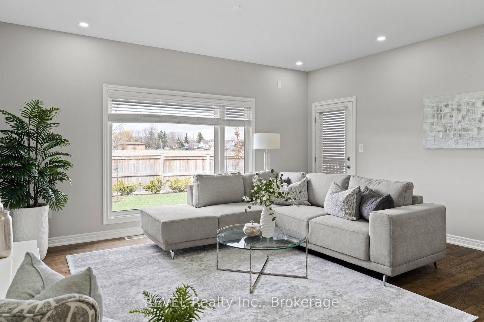 7138 Parsa St Niagara Falls Street • #7 • Niagara Falls, ON photo 14