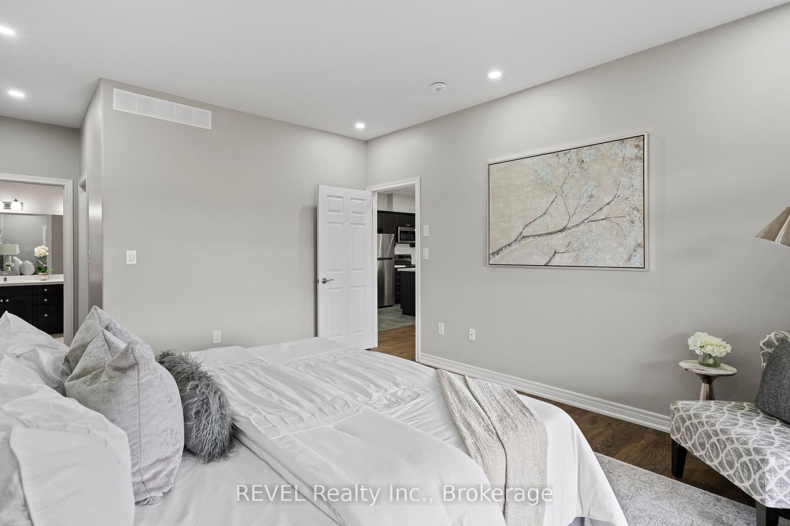7138 Parsa St Niagara Falls Street • #7 • Niagara Falls, ON photo 20