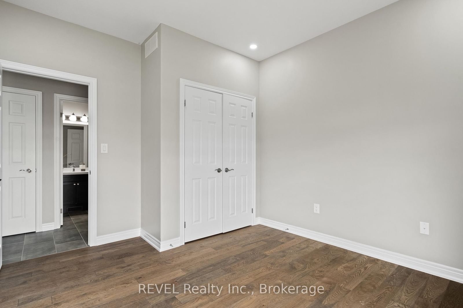 7138 Parsa St Niagara Falls Street • #7 • Niagara Falls, ON photo 24