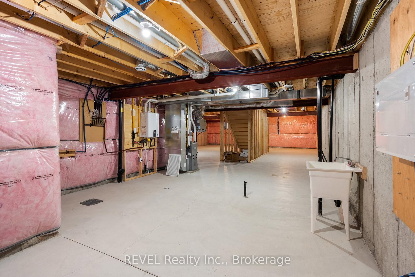 7138 Parsa St Niagara Falls Street • #7 • Niagara Falls, ON photo 32