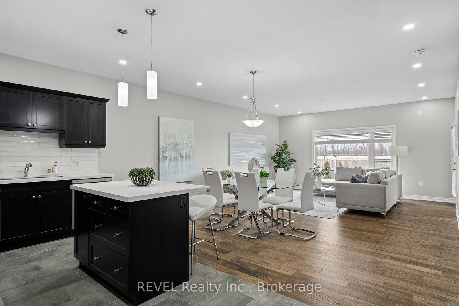 7138 Parsa St Niagara Falls Street • #7 • Niagara Falls, ON photo 7