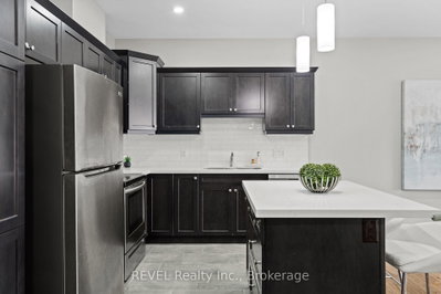 7138 Parsa St Niagara Falls Street • #7 • Niagara Falls, ON photo 8