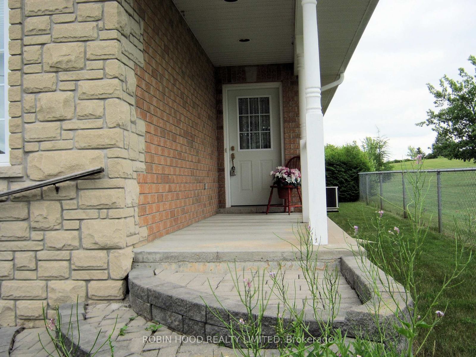 40 Dormer Road • Kawartha Lakes, ON photo 3