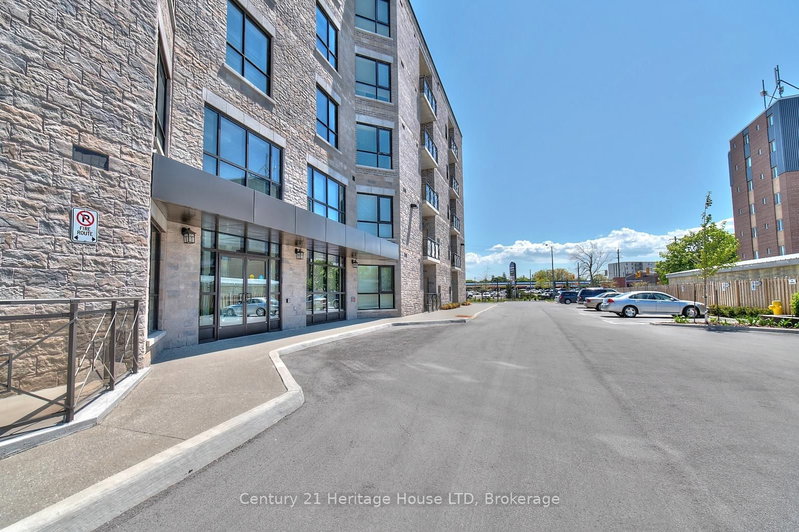 307 - 379 Scott Street