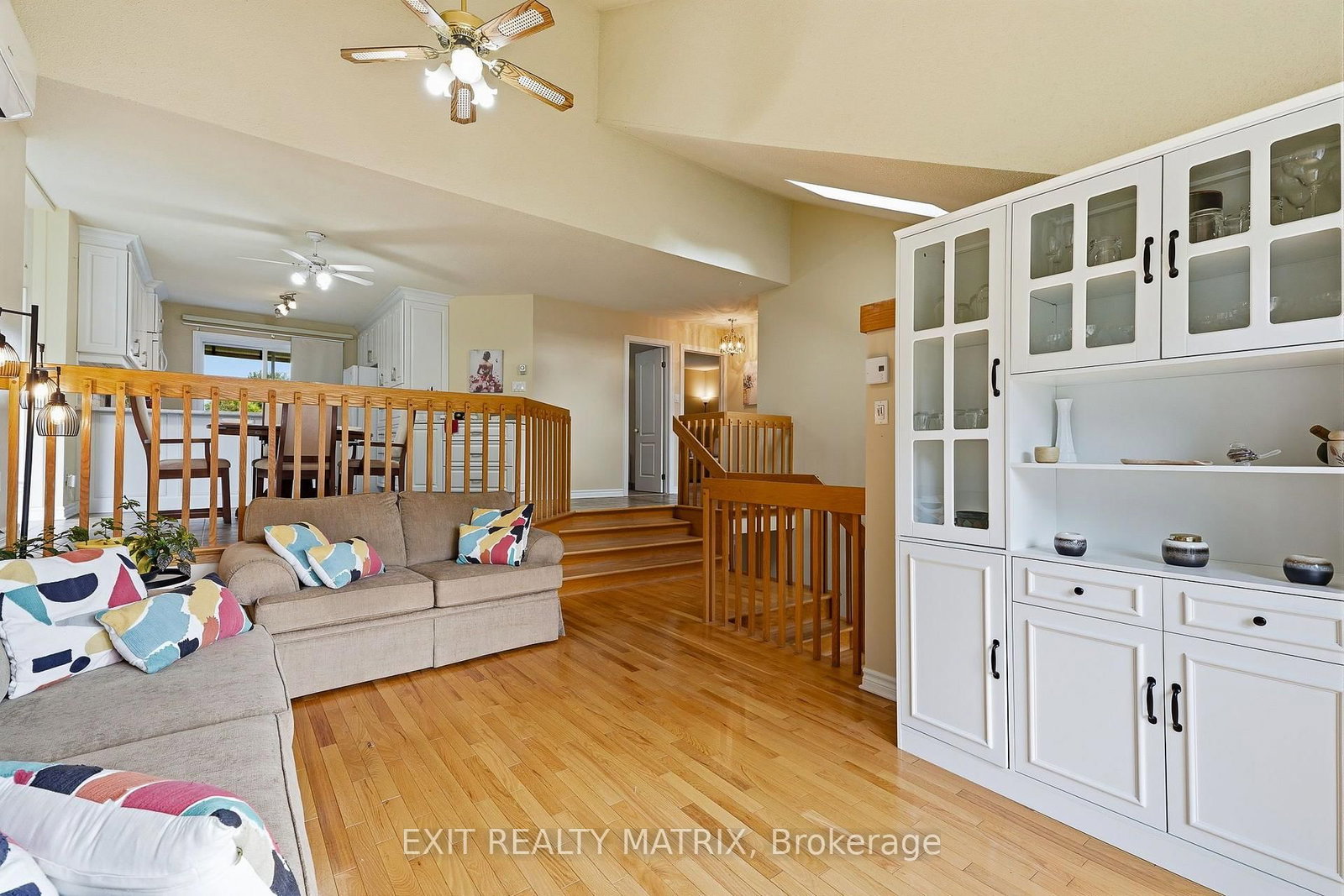 44 Ste Therese Boulevard • Russell, ON photo 10