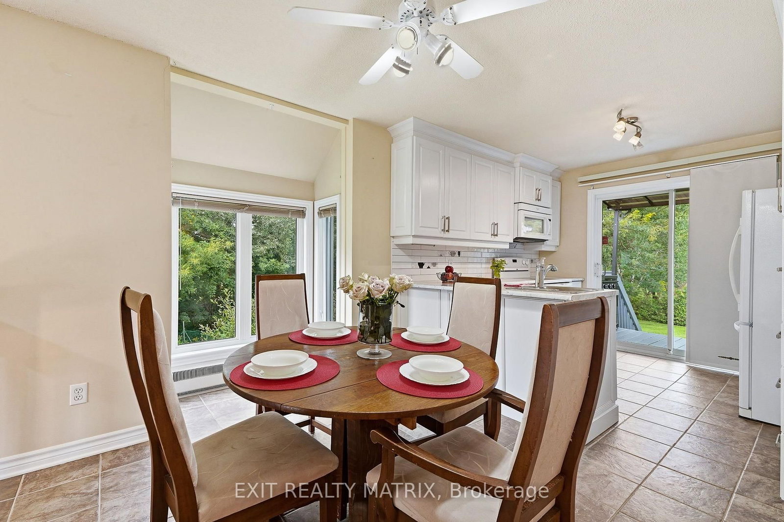 44 Ste Therese Boulevard • Russell, ON photo 12
