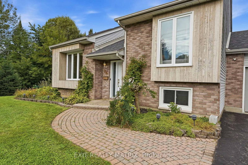 44 Ste Therese Boulevard