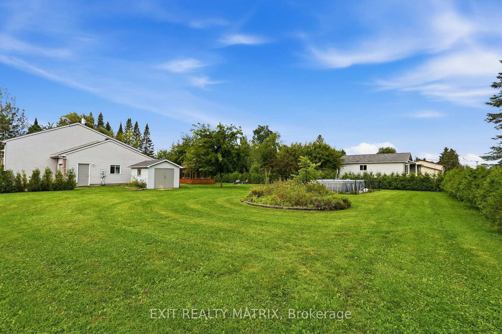 44 Ste Therese Boulevard • Russell, ON photo 31
