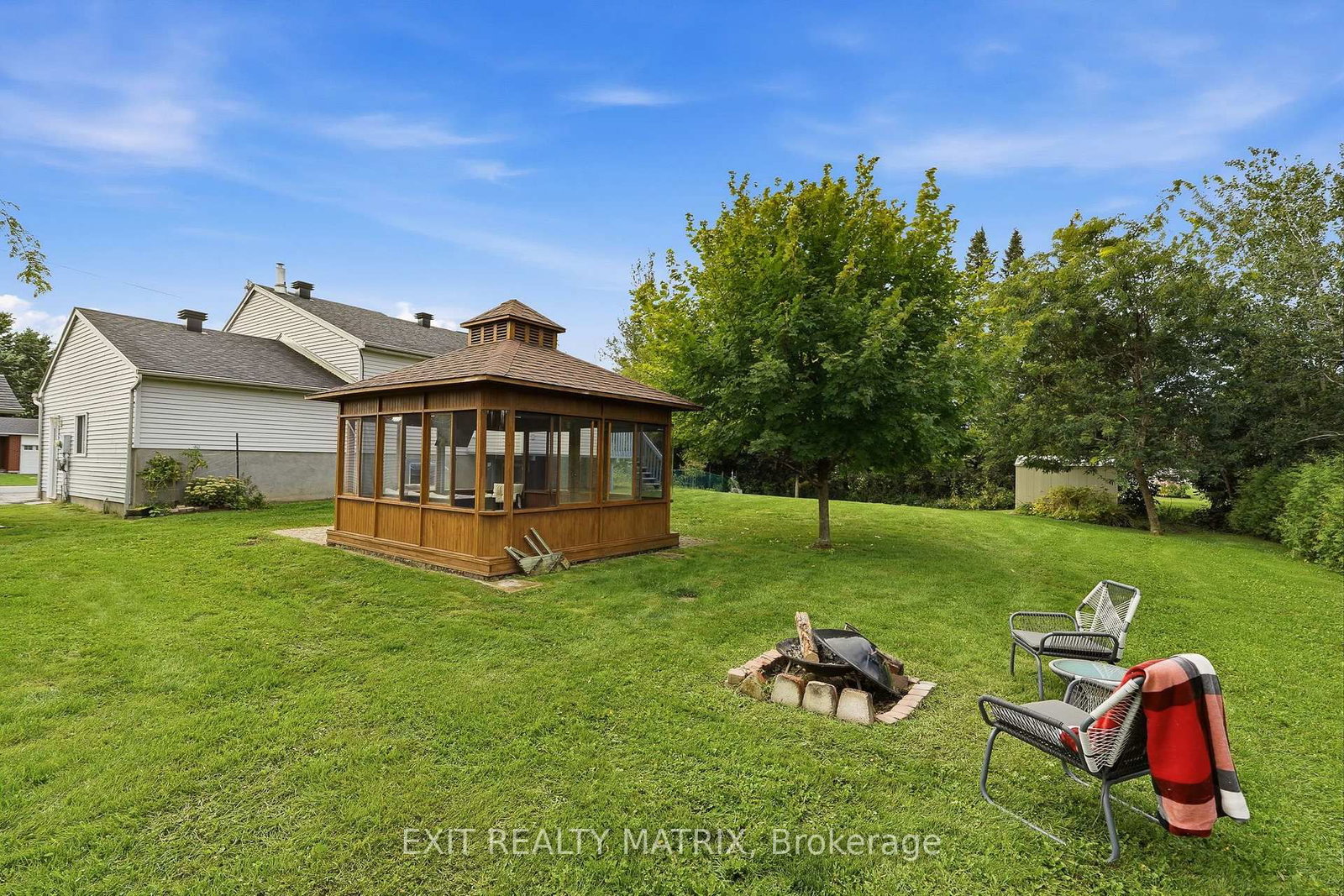 44 Ste Therese Boulevard • Russell, ON photo 33