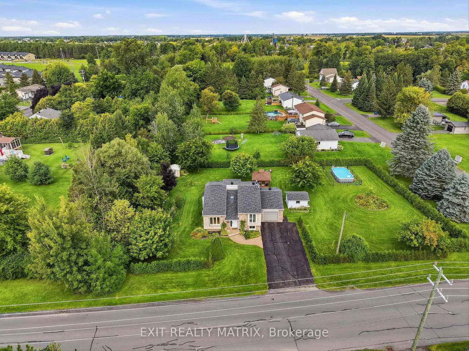 44 Ste Therese Boulevard • Russell, ON photo 40
