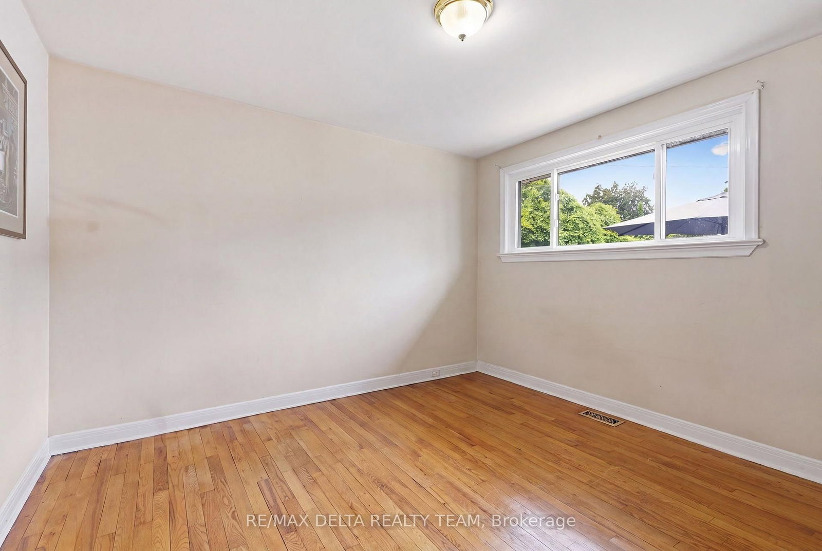2162 Rushton Road • Ottawa, ON photo 14