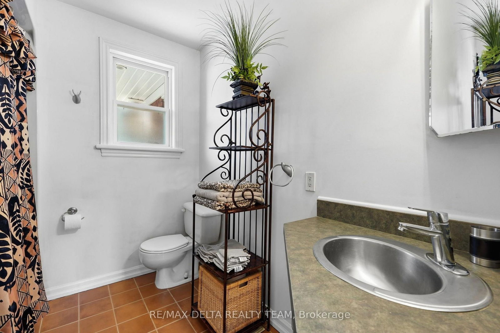 2162 Rushton Road • Ottawa, ON photo 15