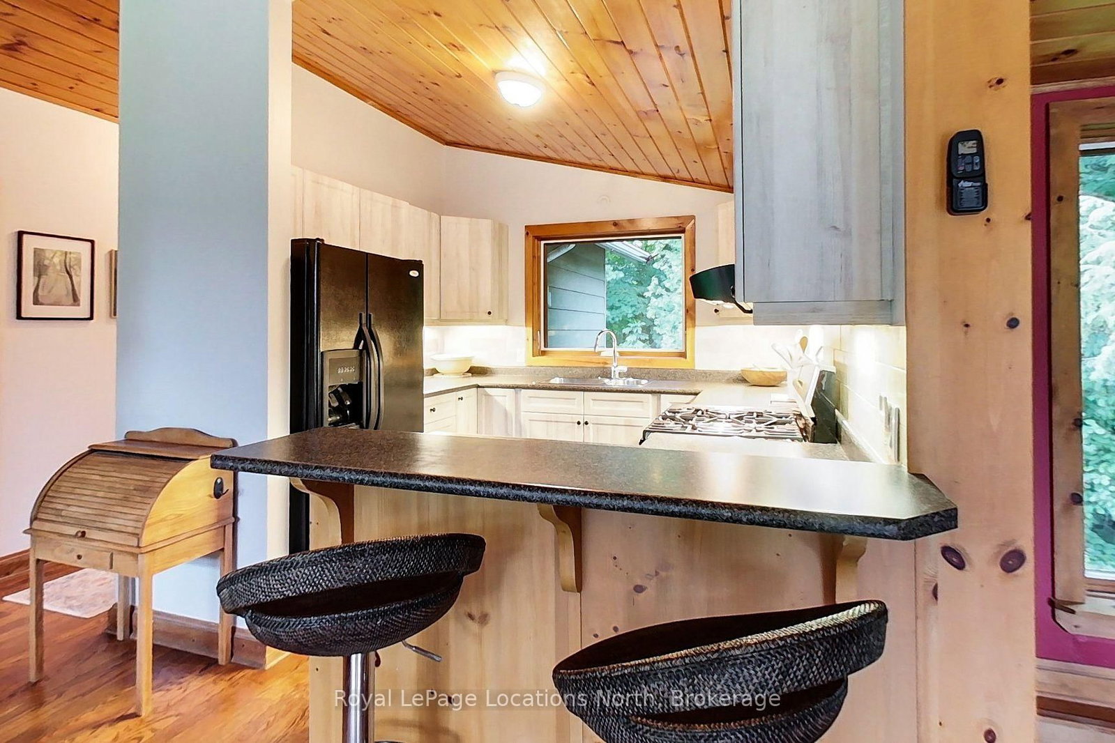 417057 Tenth Line • Blue Mountains, ON photo 10