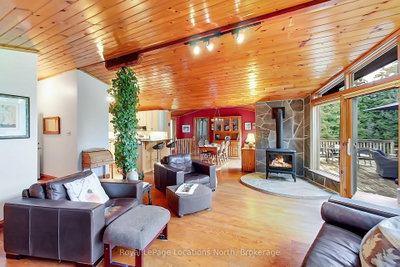 417057 Tenth Line • Blue Mountains, ON photo 5